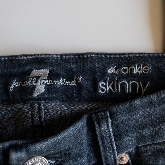 7 For All Mankind Black Silver Studded Skinny Jeans Womens Size 25 - Picture 10 of 12